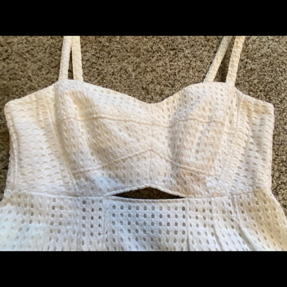Club Monaco Tamarah white eyelet dress - Sz4 - Picture 2 of 8